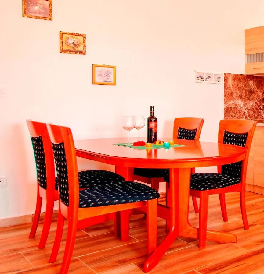 Apartment MOLO Beach Grande Rovinj Kroatien