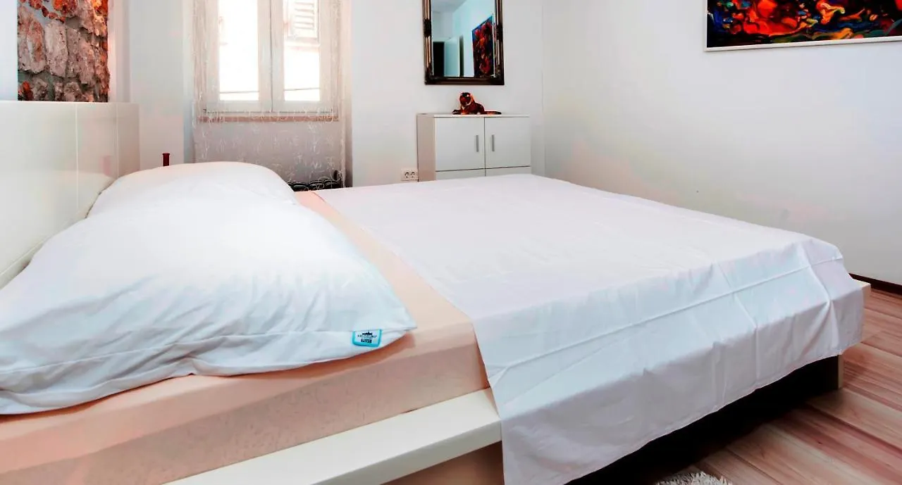 Molo Beach Grande Rovinj 0*,  Kroatien